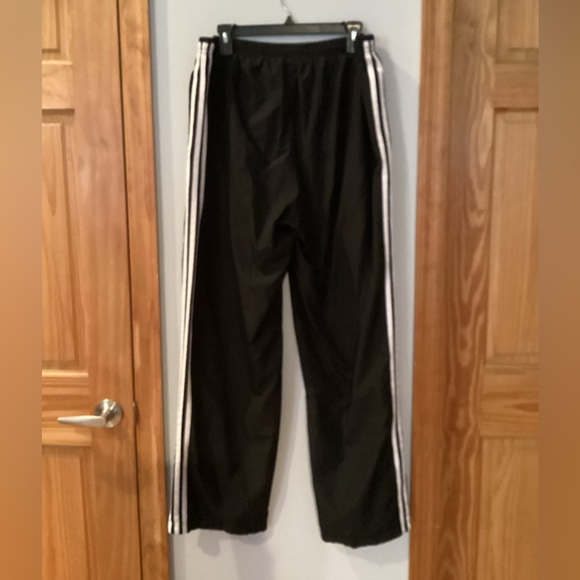 Adidas men’s XL black three stripe zip up sweatpants. - Picture 2 of 5